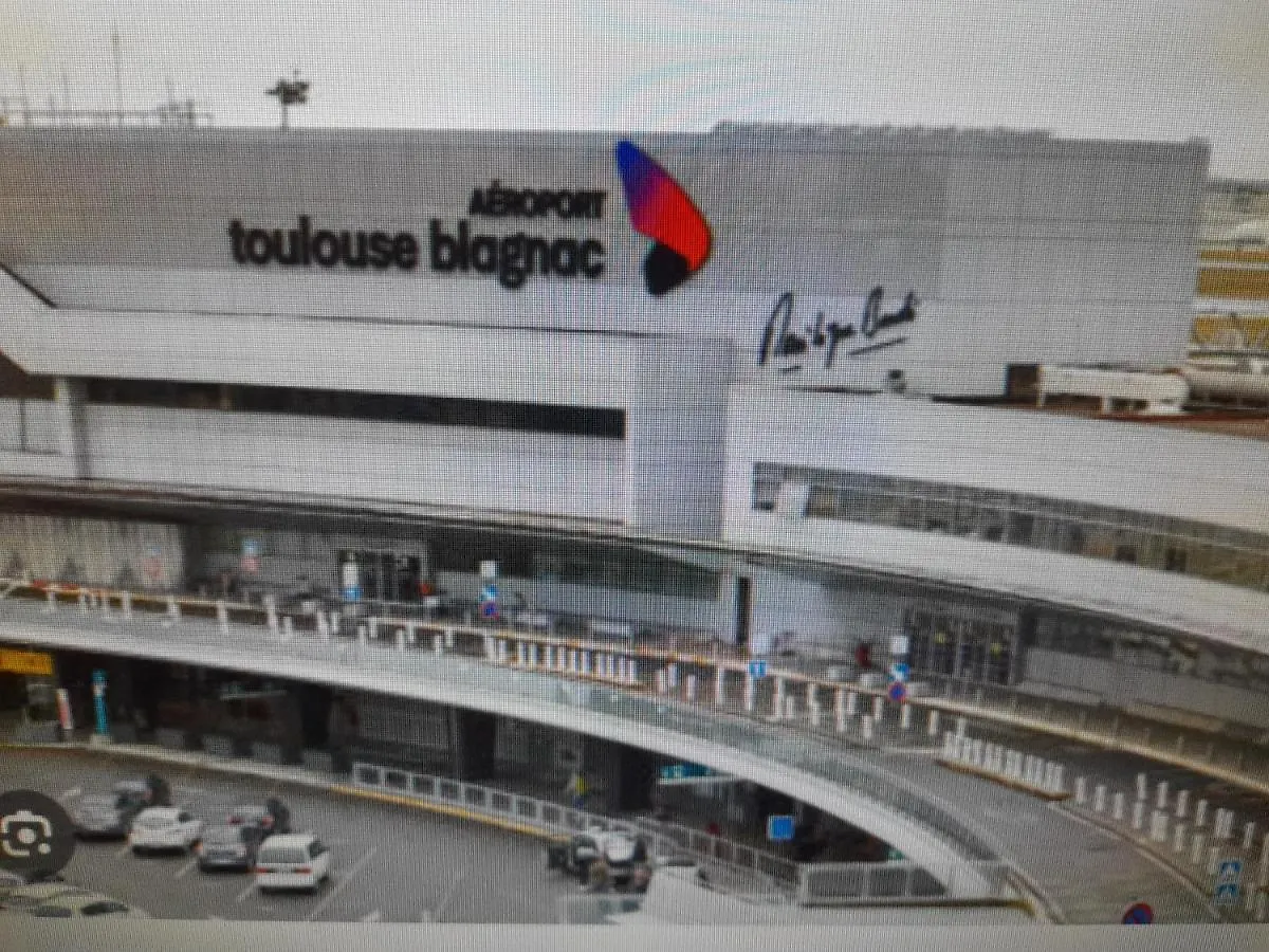Apartament T2 Charmant Duplex Independant Blagnac Francja